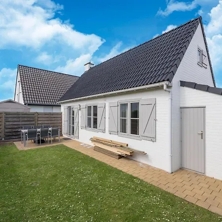 Near Marina Nieuwpoort