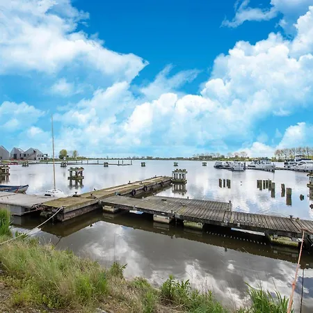 Nyaraló Near Marina *