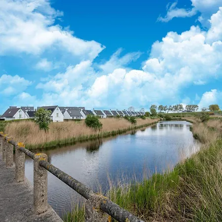 Near Marina Nyaraló